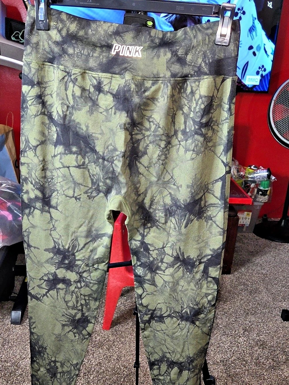 PINK Abstract Print Leggings in Green & Black Size XL Like New